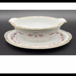 🍽️Noritake Ridgewood 5201 Gravy Boat With Attached Under plate